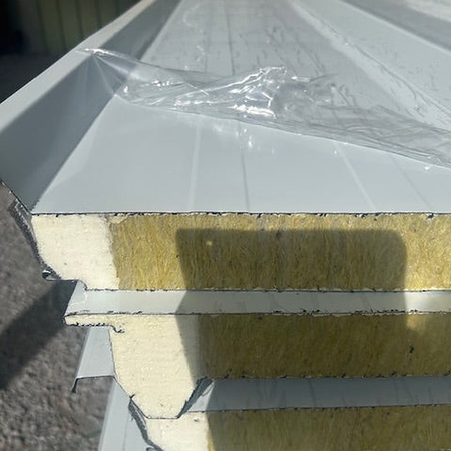50mm insulated sandwich panel edge